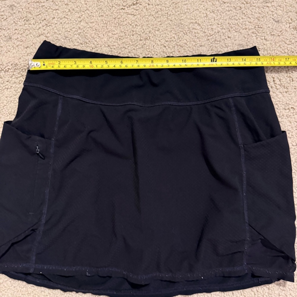 Athleta Black Athletic Skort Skirt Built-In Shorts Pockets Zip Pocket Size Small - Picture 5 of 7